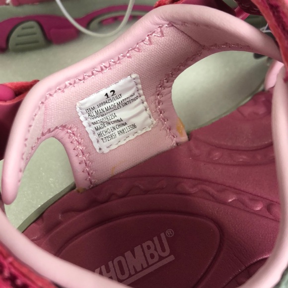 NWT Khombu Girls Pink River Sandal - Picture 8 of 8